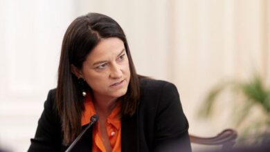 equal-payment:-Ίση-αμοιβή-μεταξύ-ανδρών-και-γυναικών-για-ίδια-εργασία-–-Τι-προβλέπει-το-νομοσχέδιο-Κεραμέως
