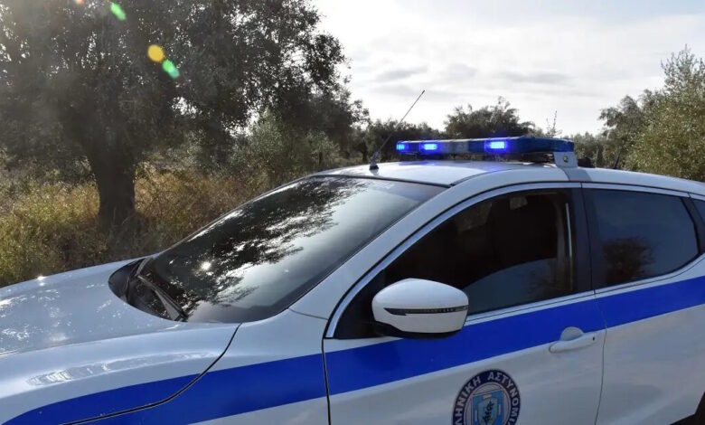 Αναστάτωση-στη-Θεσσαλονίκη:-Άνδρας-με-αλυσοπρίονο-έξω-από-σπίτι-–-Κλειδώθηκαν-μητέρα-και-παιδιά