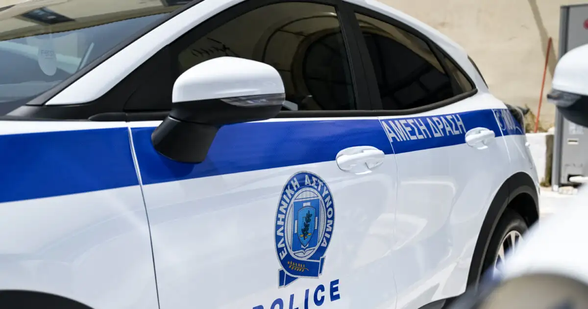 Λάρισα:-Διαρρήκτης-βρέθηκε-μπροστά-σε-έγκυο-με-το-παιδί-της,-ζήτησε-συγνώμη-και-τράπηκε-σε-φυγή