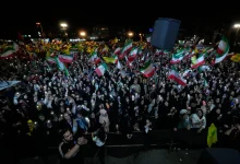 Πόλεμος-στο-Ιράν:-Οι-ΗΠΑ-βομβαρδίζουν-ιρανικές-τοποθεσίες-καθώς-ο-Τραμπ-επιδιώκει-πιο-σκληρή-συμφωνία