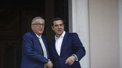 Ντοκιμαντέρ-«Στο-χιλιοστό»:-Οι-δραματικές-διαπραγματεύσεις-λίγο-πριν-το-grexit-και-ο-εκνευρισμός-στις-Βρυξέλλες-με-το-δημοψήφισμα