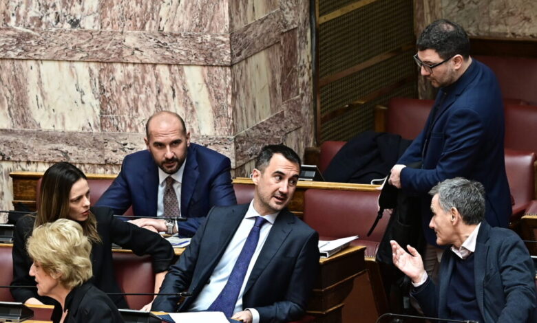 Διαλύεται-η-Νέα-Αριστερά:-Ανεξαρτητοποιούνται-Αχτσιόγλου,-Τζανακόπουλος,-Ηλιόπουλος,-Χαρίτσης-και-άλλοι-3-βουλευτές-–-Αποχωρούν-150-στελέχη