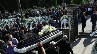 Μάριος-Οικονόμου:-Ράγισαν-καρδιές-στο-τελευταίο-«αντίο»-για-τον-αδικοχαμένο-παλαίμαχο-ποδοσφαιριστή,-στα-Ιωάννινα