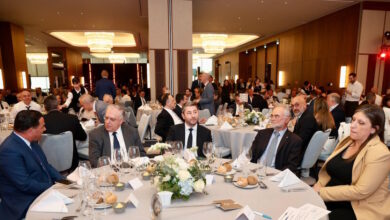 Ο-Γεωργιάδης-στο-ίδιο-τραπέζι-με-την-Κωνσταντοπούλου-και-τον-Ανδρουλάκη-λίγες-μέρες-μετά-τη-μήνυση-–-Η-πιο-αμήχανη-στιγμή-σε-εκδήλωση