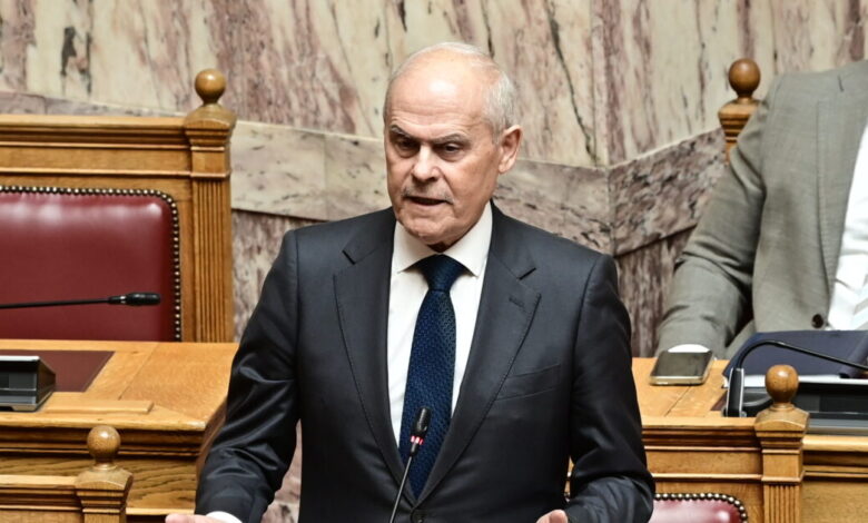 Στην-κηδεία-του-Νίκου-Ταγαρά-την-Τετάρτη-ο-Κυριάκος-Μητσοτάκης