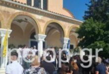 Πάτρα:-Το-σπαρακτικό-τελευταίο-«αντίο»-στον-Διονύση-και-τον-17χρονο-Ηλία-Κωνσταντίνο-που-έχασαν-τη-ζωή-τους-σε-τροχαίο