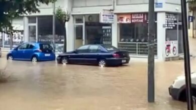 Ιωάννινα:-Δρόμοι-«ποτάμια»-μετά-από-έντονη-βροχή-και-χαλάζι-–-Δείτε-βίντεο