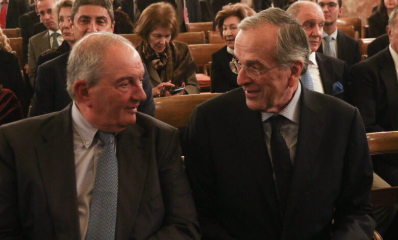 Η-ομιλία-Σαμαρά-στην-Κρήτη,-τα-σενάρια-εκλογών-και-οι-όροι-Καραμανλή-για-συνάντηση-με-τον-Μητσοτάκη