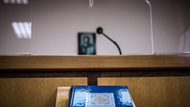 Βόλος:-53χρονος-προσπάθησε-να-βγάλει-τα-μάτια-του-αδερφού-του-–-«Είμαι-αθώος»-δήλωσε-στο-δικαστήριο,-όμως-δεν-έπεισε