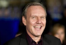 Πέθανε-ο-ηθοποιός-anthony-head-σε-ηλικία-72-ετών:-Γνωστός-για-τους-ρόλους-του-στα-«buffy-the-vampire-slayer»-και-«ted-lasso»