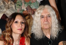 Νίκος-Καρβέλας-και-Έλενα-Φερεντίνου-στη-συναυλία-του-Σταύρου-Ξαρχάκου-στο-Ηρώδειο