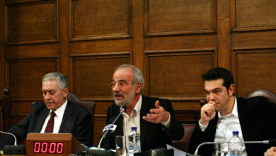 Η-ιστορία-των-διασπάσεων-που-σημάδεψαν-τον-ΣΥΡΙΖΑ:-Από-τον-Αλαβάνο-και-τον-Συνασπισμό-έως-τον-Τσίπρα-και-την-ΕΛΑΣ