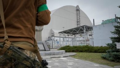 Ουκρανία:-Ρωσικό-drone-χτύπησε-εγκατάσταση-κοντά-στο-πυρηνικό-εργοστάσιο-του-Τσέρνομπιλ-–-Σταθερά-τα-επίπεδα-ραδιενέργειας