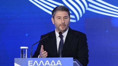 Νίκος-Ανδρουλάκης:-Να-κατευθυνθούν-αδιάθετοι-πόροι-του-Ταμείου-Ανάκαμψης-σε-προγράμματα-κοινωνικών-κατοικιών