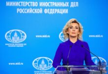 Ζαχάροβα:-Η-Ρωσία-καταδικάζει-έντονα-την-εγκληματική-επίθεση-του-Κιέβου-σε-τρένο-στην-Κριμαία