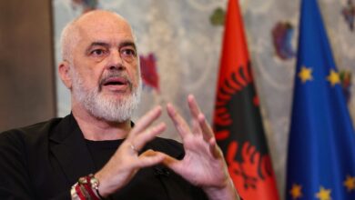 Αλβανία:-Ο-Ράμα-θα-συνεχίσει-με-το-πολυτελές-θέρετρο-που-συνδέεται-με-τον-Κούσνερ-παρά-τις-διαμαρτυρίες