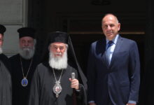 Γεραπετρίτης-προς-Πατριάρχη-Θεόφιλο:-«Τα-δικαιώματα-του-Πατριαρχείου-Ιεροσολύμων-είναι-υπόθεση-όλου-του-Ελληνισμού»