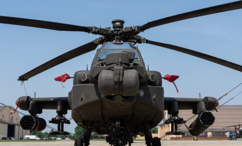 Ελικόπτερο-τύπου-apache-συνετρίβη-στα-Στενά-του-Ορμούζ-–-Σώοι-και-οι-δύο-πιλότοι-λέει-ο-Τραμπ