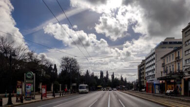 Καιρός-αύριο:-Στους-34-βαθμούς-η-θερμοκρασία-–-Βροχές-και-καταιγίδες-στα-ορεινά