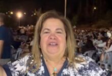 Η-Έφη-Θώδη-τραγούδησε-το-«Αιγαίο»:-«Άννα-Βίσση,-σε-περιμένω-στο-πανηγύρι-μου»
