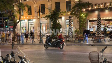 Νεαρή-κοπέλα-έπεσε-από-τον-8ο-όροφο-καταστήματος-στο-κέντρο-της-Αθήνας-–-Έπεσε-πάνω-σε-μηχανάκι-και-έζησε