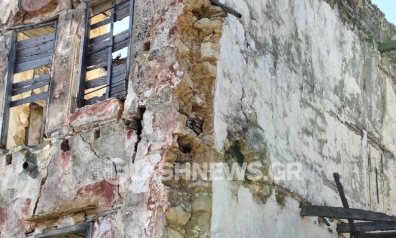 Χανιά:-Καταρρέει-το-«κόκκινο-σπίτι»-της-μαντάμ-Ορτάνς-της-θρυλικής-ταινίας-«Ζορμπάς»