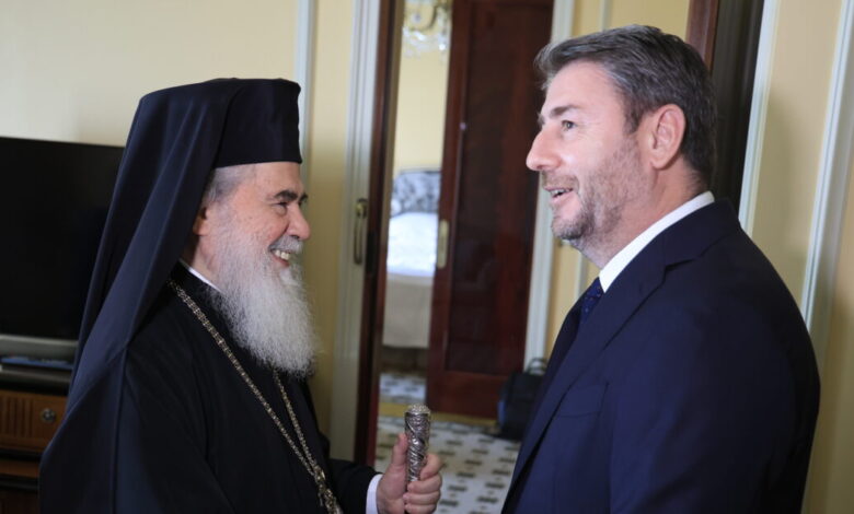 Συνάντηση-Νίκου-Ανδρουλάκη-με-Πατριάρχη-Ιεροσολύμων:-«Είμαστε-στο-πλευρό-σας»