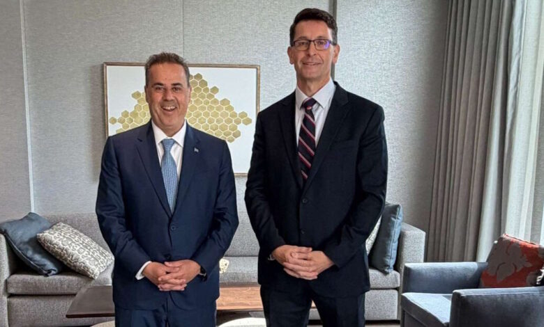 Συναντήσεις-Παπασταύρου-με-chevron-&-exxonmobil-στο-Χιούστον-για-τις-γεωτρήσεις-στα-block-2-και-10