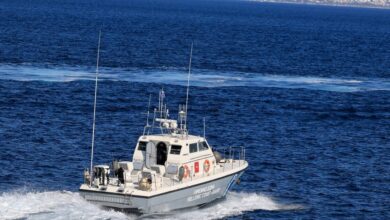 Λουτράκι:-Εντοπίστηκε-σορός-άνδρα-να-επιπλέει-στη-θαλάσσα