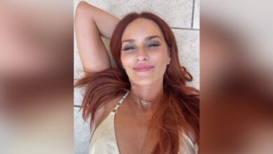 h-Σίσσυ-Χρηστίδου-έκανε-το-πρώτο-μπάνιο-για-φέτος-–-Το-βίντεο-με-μπικίνι-και-φόντο-μια-πισίνα