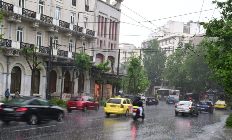 Καιρός:-Ραγδαία-επιδείνωση-με-ισχυρές-βροχές-και-καταιγίδες-–-Σε-πορτοκαλί-συναγερμό-πολλές-περιοχές