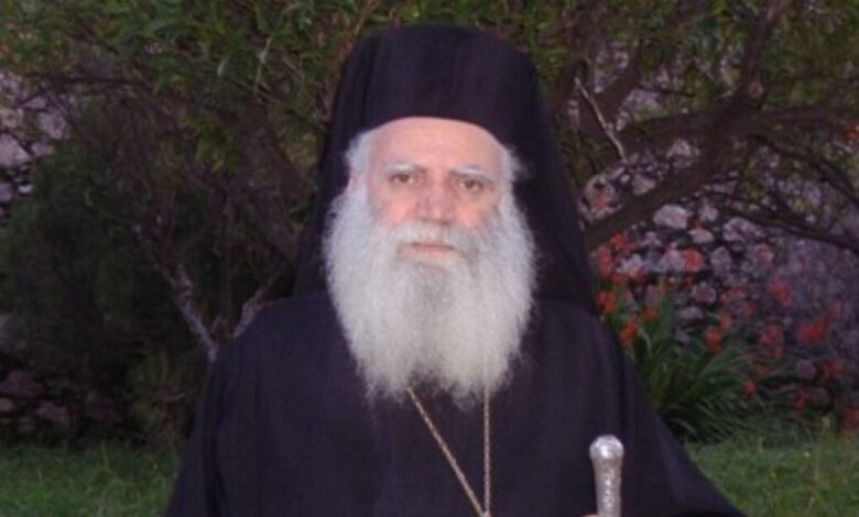 Ο-Μητροπολίτης-Κυθήρων-δωρίζει-σχεδόν-όλη-την-αύξηση-του-μισθού-του-για-στέγαση-γιατρών-και-εκπαιδευτικών
