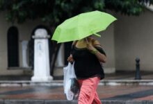 Καιρός-σήμερα:-Βροχές-σε-Αττική-–-Θεσσαλονίκη-και-πτώση-της-θερμοκρασίας