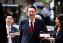 Νότια-Κορέα:-30-χρόνια-φυλακή-στον-πρώην-πρόεδρο-Γιουν-Σουκ-Γέολ-για-τα-drones-που-έστειλε-στη-Βόρεια-Κορέα-το-2024