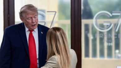 «Παγωμένη»-συνάντηση-Τραμπ-–-Μελόνι-στη-g7:-«Χωρίς-αστεία-και-χωρατά»-το-σύντομο-τετ-α-τετ