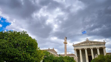 Καιρός-σήμερα:-Μικρή-πτώση-της-θερμοκρασίας-–-Βροχές-σε-Αττική,-Θεσσαλονίκη,-Ιόνιο-και-ηπειρωτικά