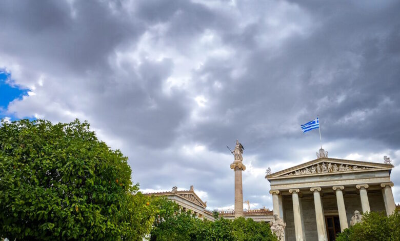 Καιρός-σήμερα:-Μικρή-πτώση-της-θερμοκρασίας-–-Βροχές-σε-Αττική,-Θεσσαλονίκη,-Ιόνιο-και-ηπειρωτικά