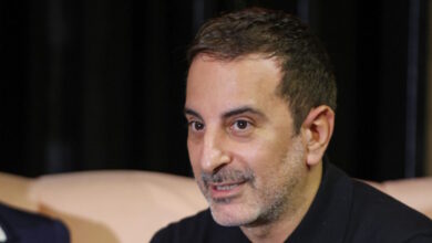 Στέλιος-Κουδουνάρης:-«Το-να-φοράει-κάποιος-πολλά-brands-είναι-δείγμα-νεοπλουτισμού,-δεν-τους-κατηγορώ-όμως»