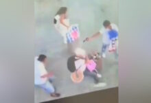 Ισημερινός:-Περίμεναν-μαφιόζο-με-λουλούδια-στο-αεροδρόμιο-και-μόλις-τον-αντίκρισαν-τον-γάζωσαν-με-σφαίρες-–-Σοκαριστικό-βίντεο