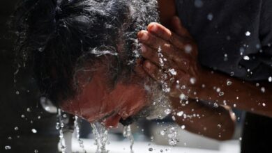 Απίστευτες-εικόνες-από-τον-καύσωνα-στην-Ευρώπη:-Η-Γαλλία-«βράζει»-στους-44,3°c-–-Σε-κόκκινο-συναγερμό-η-Βρετανία,-δύο-έφηβοι-πνίγηκαν-στο-Βέλγιο