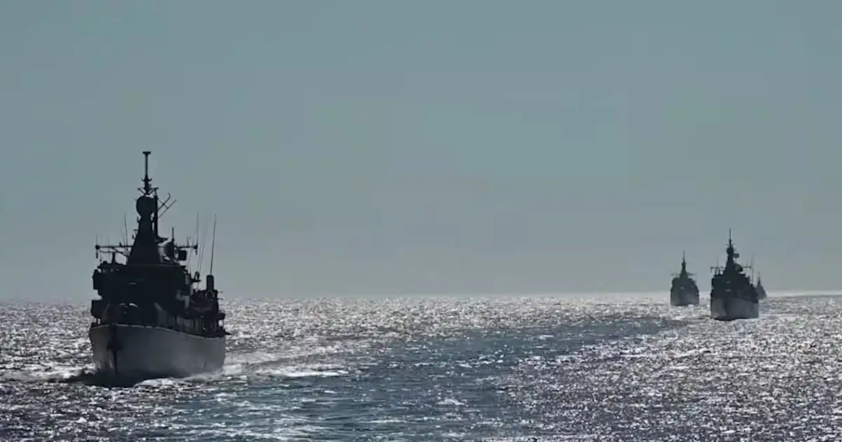 Πολεμικό-Ναυτικό:-Εντυπωσιακές-βολές-πυραύλων-–-Το-«μακρύ-δόρυ»-του-Στόλου-βύθισε-τους-στόχους-στο-Νότιο-Ιόνιο-και-έστειλε-μήνυμα-αποτροπής