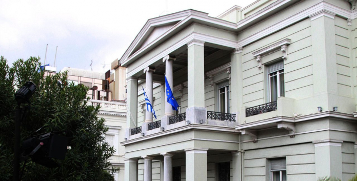 Το-ΥΠΕΞ-συλλυπάται-τα-θύματα-του-σεισμού-στη-Βενεζουέλα-αλλά-δεν-στέλνει-βοήθεια…