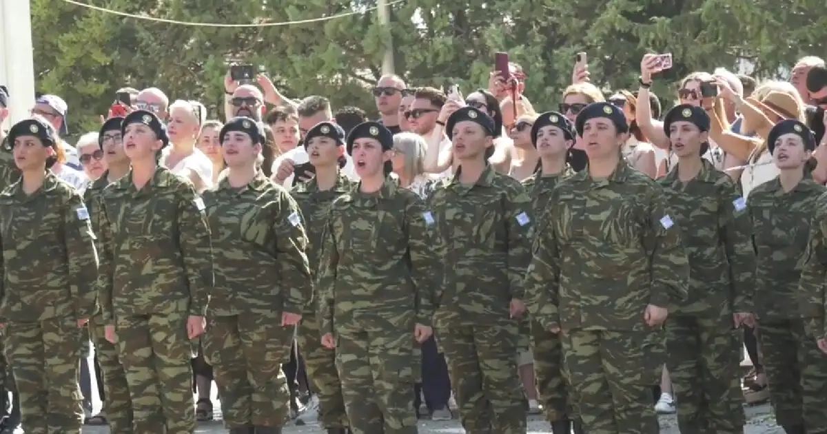 Λαμία:-Ιστορική-μέρα-για-τον-ελληνικό-στρατό-–-Ορκίστηκαν-οι-πρώτες-γυναίκες-εθελόντριες