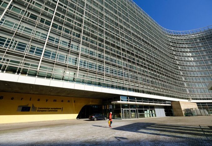 Να-γιατί-έσκασαν-σήμερα-3000-υπάλληλοι-στην-έδρα-της-ΕΕ.-στις-Βρυξέλλες…