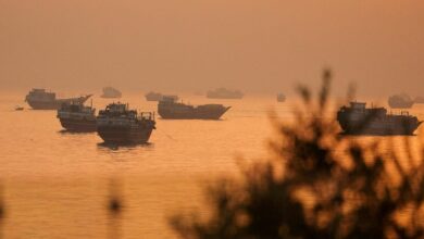 Οι-ΗΠΑ-χτύπησαν-ιρανικούς-στόχους-στα-Στενά-του-Ορμούζ-ως-αντίποινα-για-την-επίθεση-σε-πλοίο