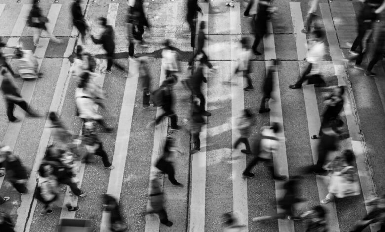 Η-ακρίβεια-«ροκανίζει»-την-αγοραστική-δύναμη-–-o-μέσος-πραγματικός-μισθός-είναι-31%-χαμηλότερος-από-το-2009
