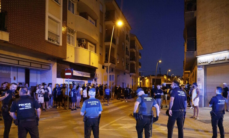 Ισπανία:-Αλγερινός-επιτέθηκε-με-σφυρί-στον-γείτονά-του-και-συνελήφθη-–-Του-άνοιξε-το-κεφάλι-και-τον-άφησε-αιμόφυρτο-στον-δρόμο