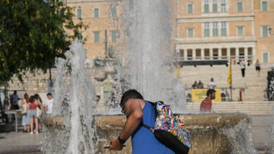 Καιρός-αύριο:-Ισχυροί-άνεμοι-έως-8-μποφόρ-και-θερμοκρασίες-πάνω-άνω-των-30-βαθμών-Κελσίου
