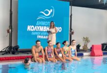 Όλα-τα-βλέμματα-στην-πισίνα-και-στη-Μαρίνα