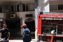 Φωτιά-σε-ξενοδοχείο-στην-Ομόνοια:-Διασωληνωμένος-ο-πολυεγκαυματίας-μετά-την-έκρηξη-του-ηλεκτρικού-πατινιού